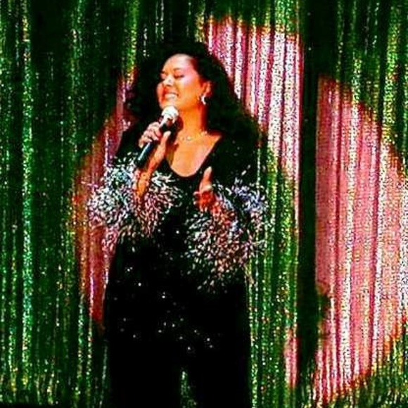 Meet your Posher, Larnette - Picture 1 of 1